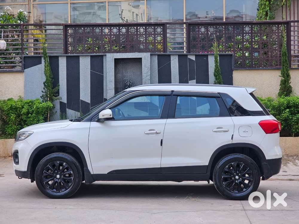 Maruti Suzuki Brezza 1.5 Zxi Smart Hybrid, 2021, Petrol