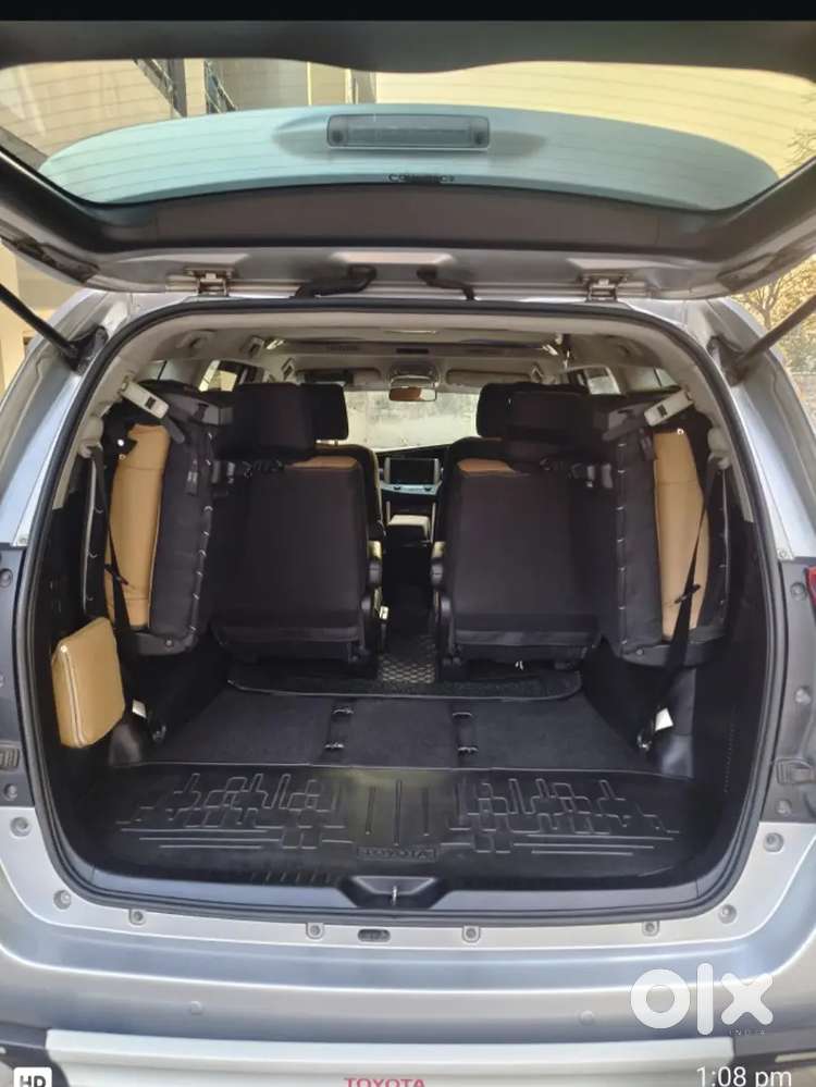 Toyota Innova Crysta 2018 Diesel Well Maintained