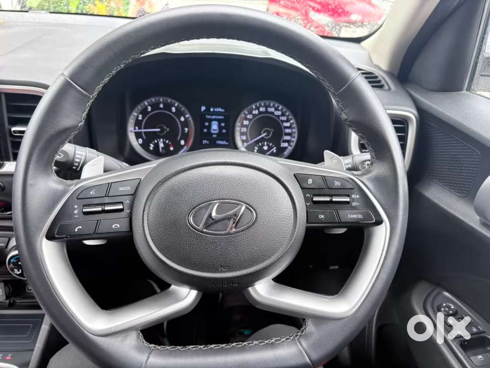 Hyundai Venue 1.0 SX (O) Turbo DCT Dual Tone, 2022, Petrol