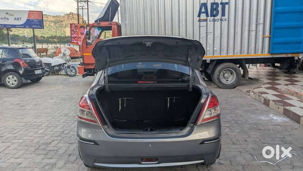 Maruti Suzuki Swift Dzire Vdi Bsiv, 2013, Diesel
