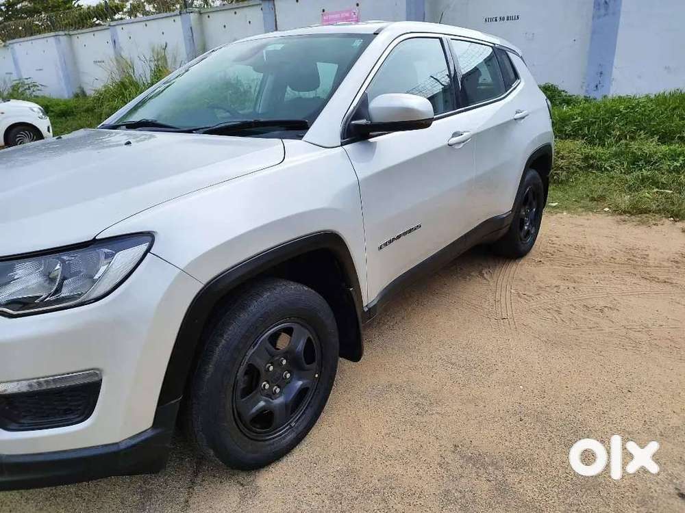 Jeep Compass 2018 Petrol 25000 Km, Well Maintained