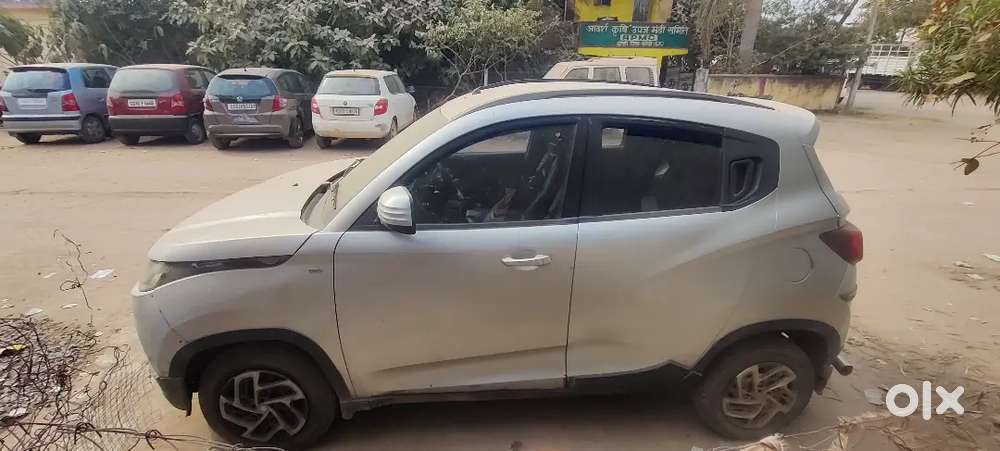 Mahindra Kuv 100 2017 Petrol