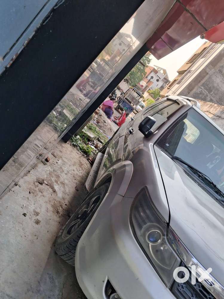 2016 Tata Safari Storme
