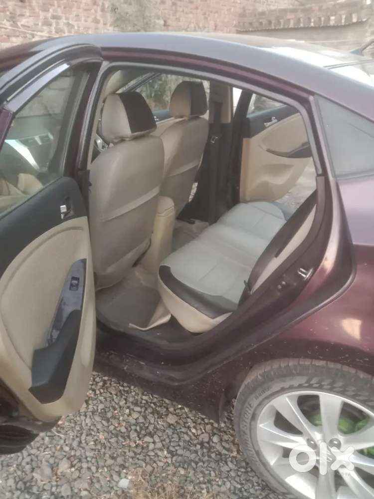 Hyundai Verna 2011 Car