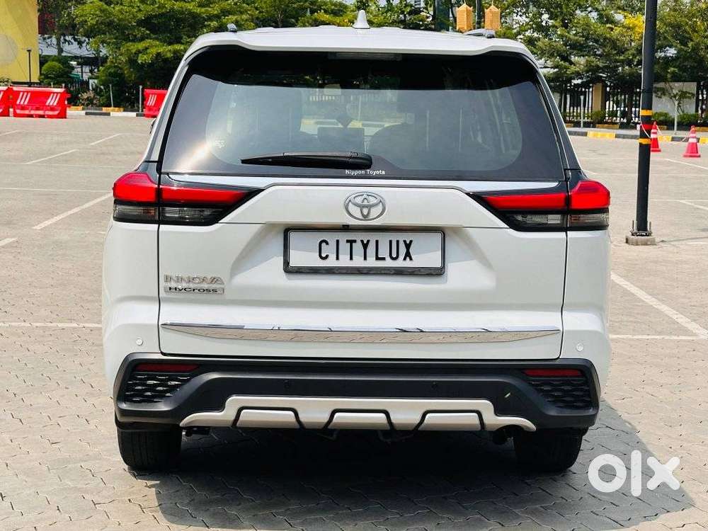 Toyota Innova Hycross Gx (o), 2024, Petrol