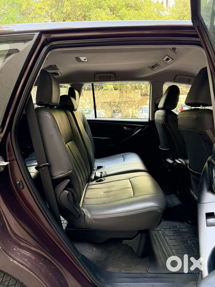 Toyota Innova Crysta 2.8 Gx At 8s, 2016, Diesel