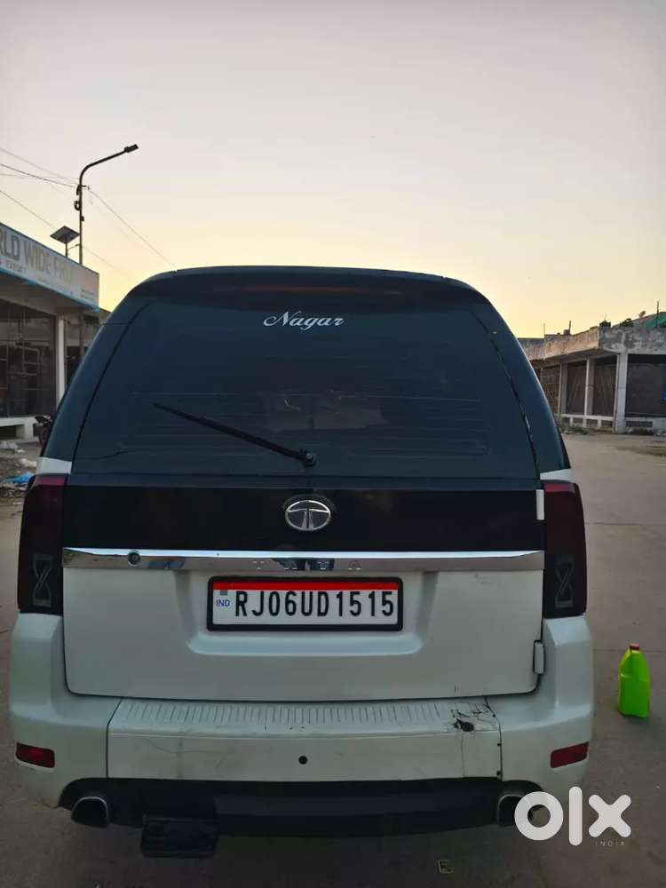 Tata Safari Storme 2016