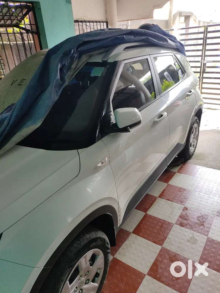 Hyundai Venue Kappa 2022  Bank Employee Car Km Driven 12000 Only