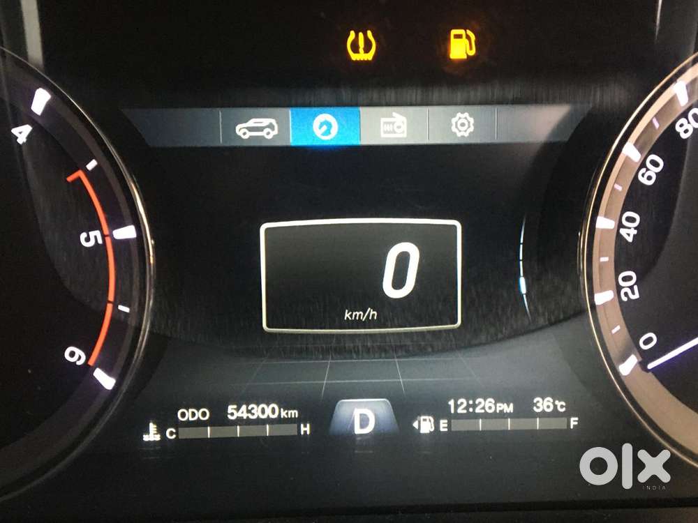 Mahindra Alturas G4 4wd At, 2021, Diesel