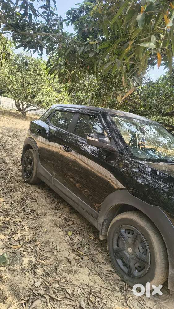 Mahindra Xuv 3xo 2025 Petrol 28000 Km Driven