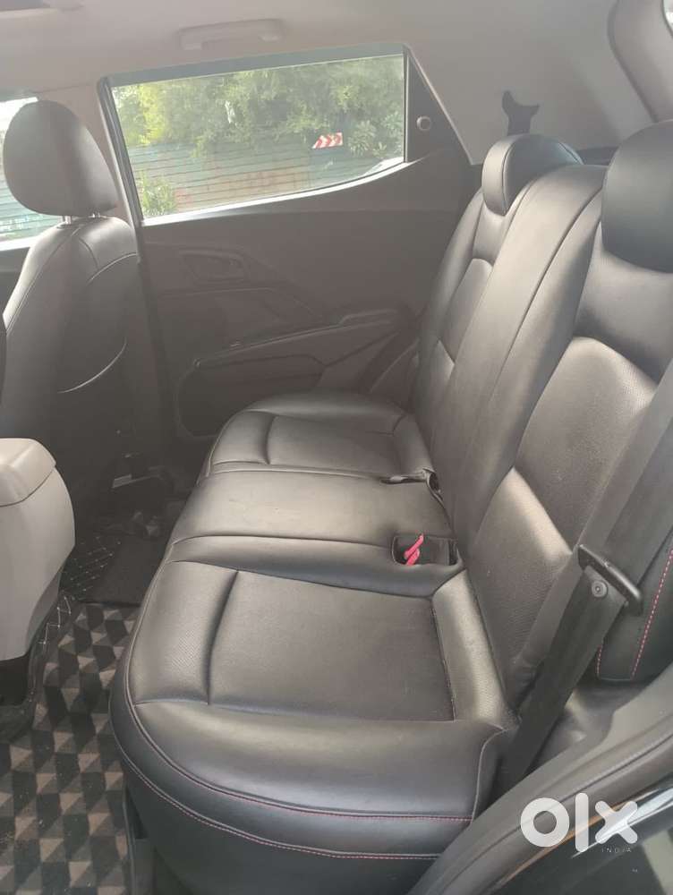 Mahindra Xuv300 W6, 2023, Petrol