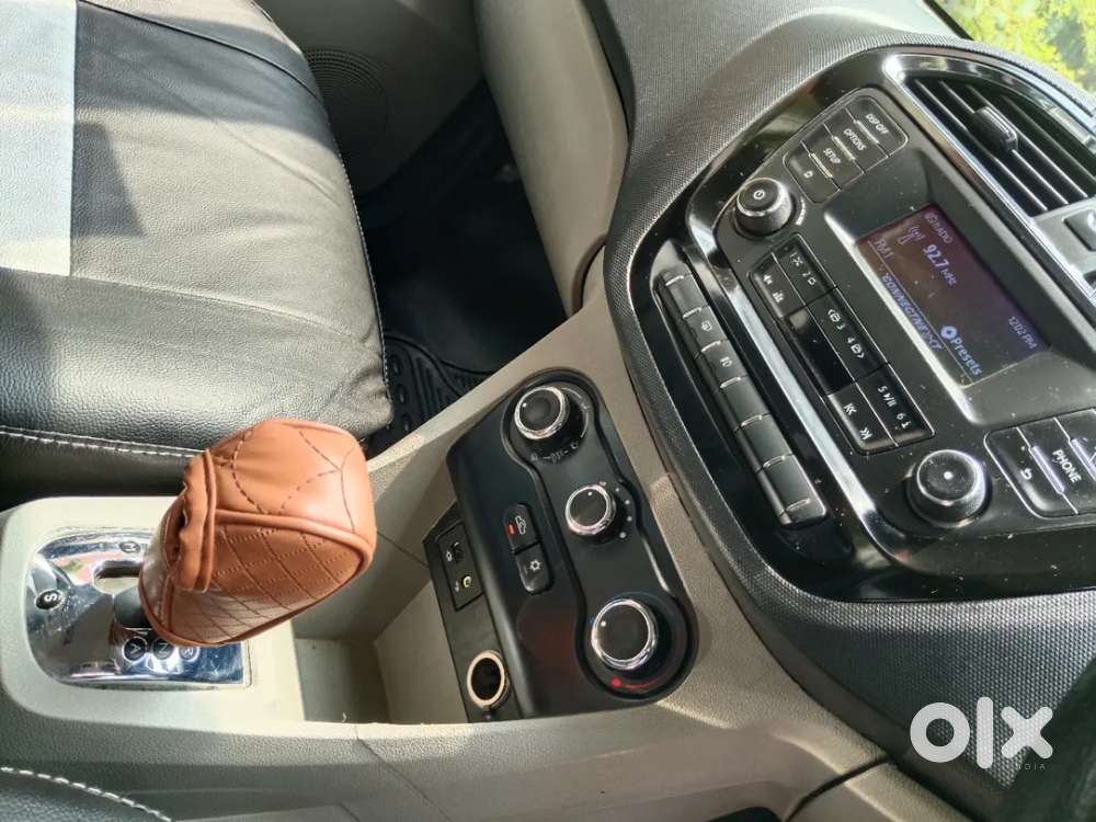 Tata Tiago Xza, 2018, Petrol