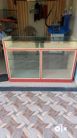 Second hand counter table for outlet shop near me