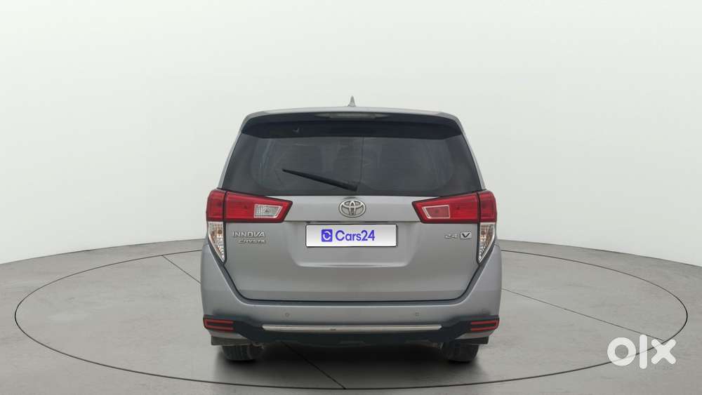 Toyota Innova Crysta [2020-ongoing] 2.4 Vx 8 Str, 2022, Diesel