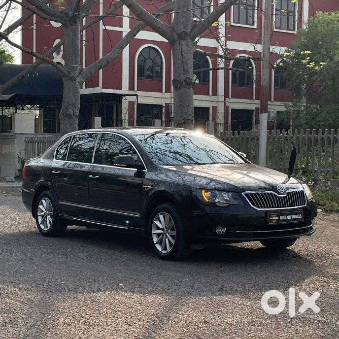 Skoda Superb Elegance 1.8 Tsi At, 2014, Petrol