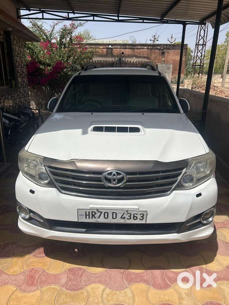 Toyota Fortuner 2013 Diesel Well Maintained