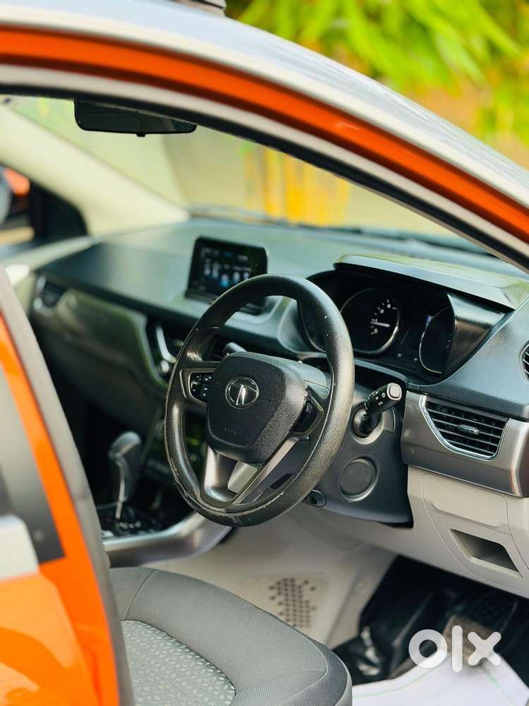 Tata Nexon 1.2 Revotron Xza Plus (l) Dual Tone, 2018, Petrol