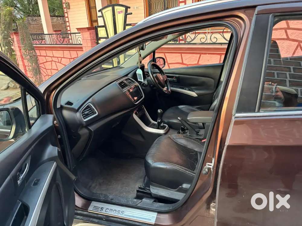 Maruti Suzuki S-cross 2015 Diesel Well Maintained