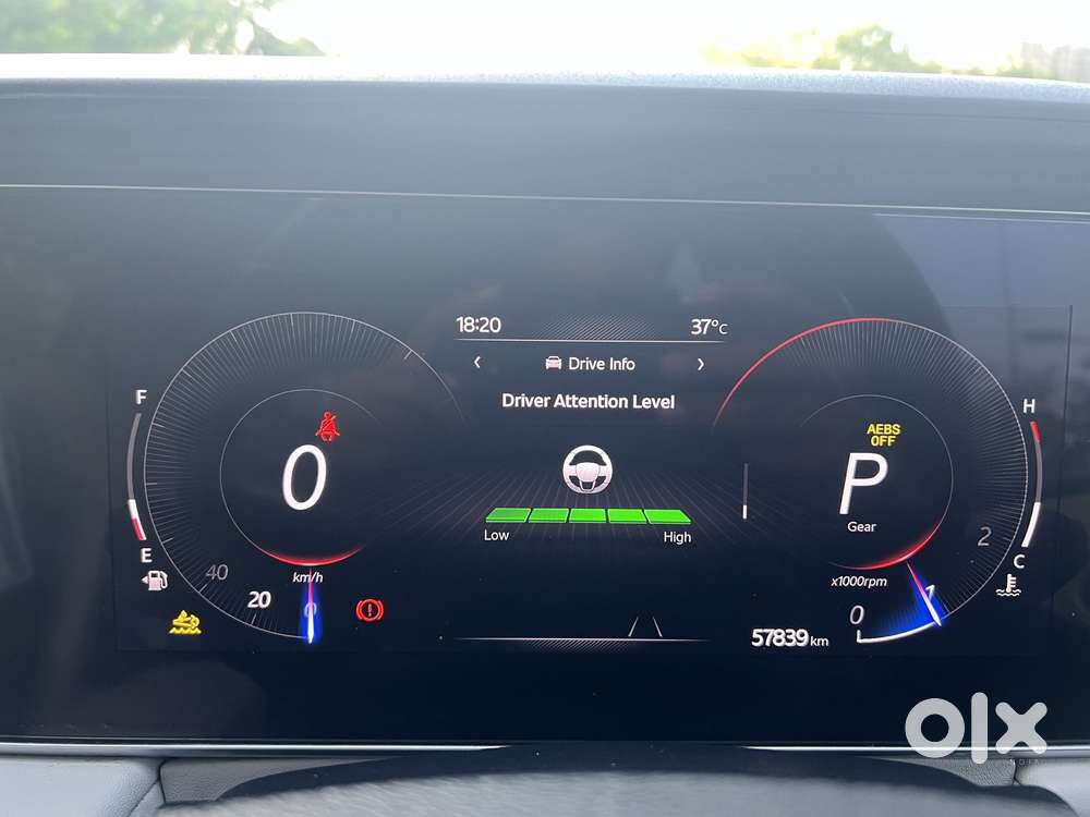 Mahindra Xuv700 2.2 Ax 7 Diesel At Str, 2025, Diesel