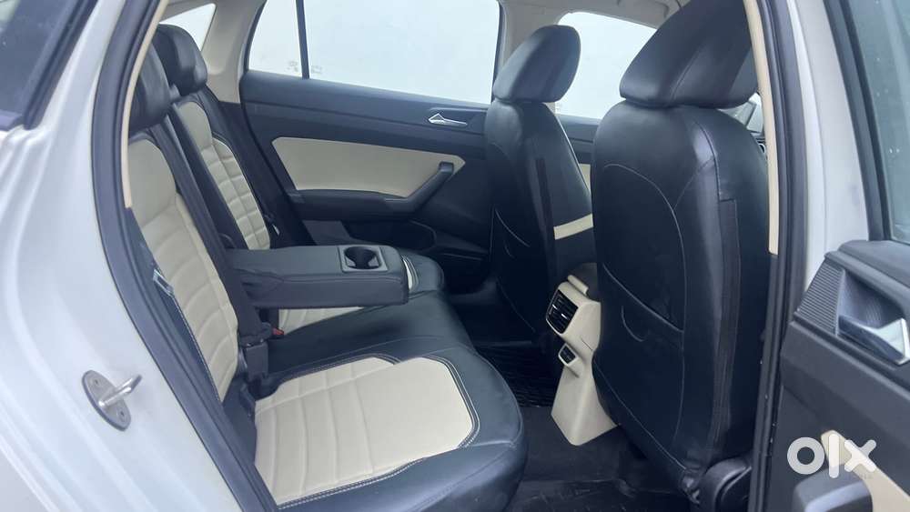 Skoda Slavia Ambition 1.0l Tsi At, 2022, Petrol