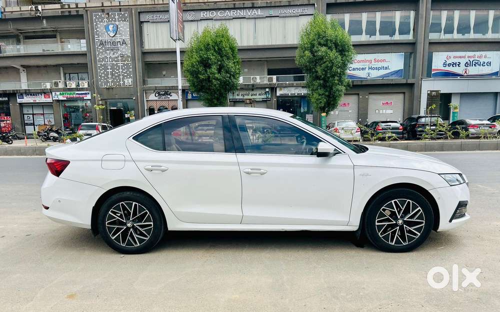 Skoda Octavia Facelift, 2022, Petrol