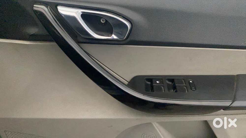Tata Tiago 1.2 Revotron Xz Plus, 2018, Petrol