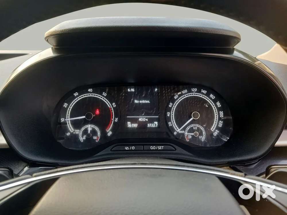 Skoda Slavia Ambition 1.0l Tsi At, 2023, Petrol