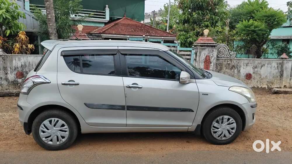 Maruti Suzuki Swift 2012 Diesel 77000 Km Driven