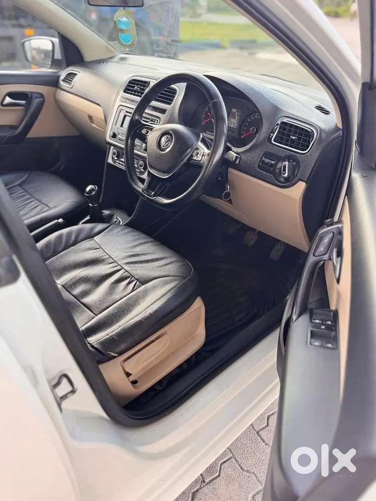 Volkswagen Polo Highline 2015