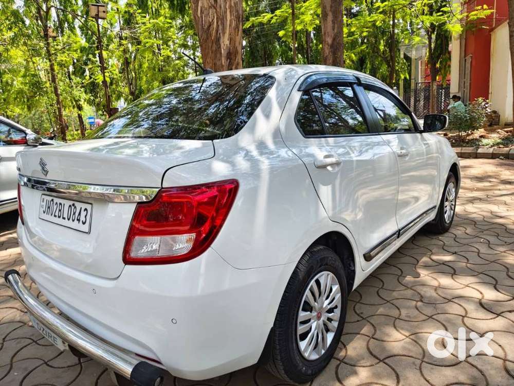 Maruti Suzuki Dzire 1.2 Vxi, 2023, Petrol