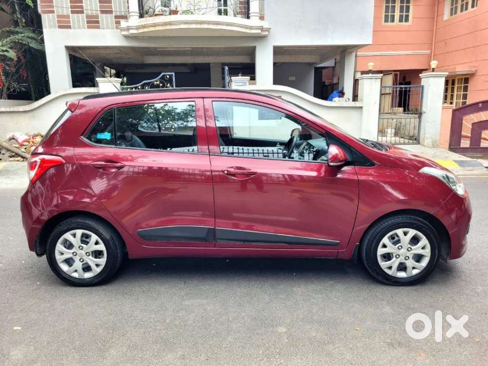 Hyundai Grand I10 Sportz, 2015, Petrol