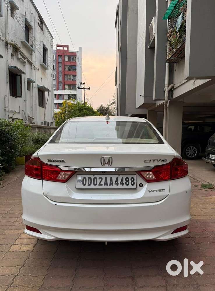 Single Owner, Well Maintained No Accidents, All Documents Clear