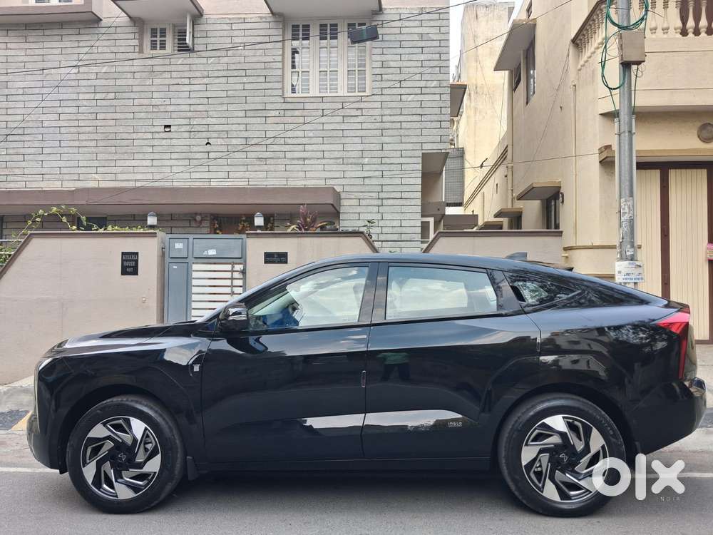 Mahindra Xev 9e Pack Three (top Model), 2025, Electric