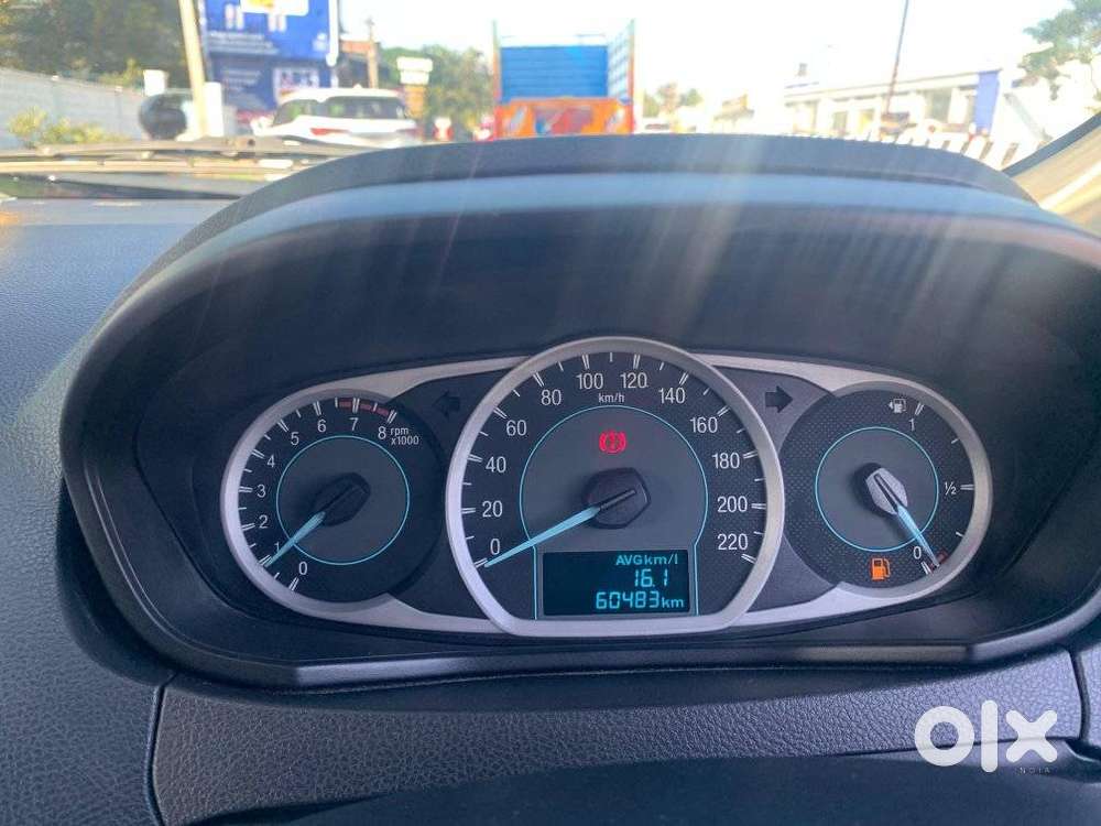 Ford Figo 1.2p Trend Mt, 2015, Petrol