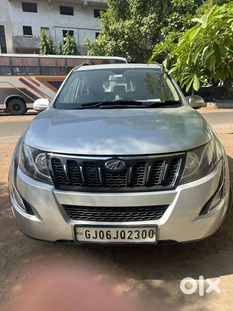 Mahindra Xuv500 2016 Diesel 126800 Km Driven