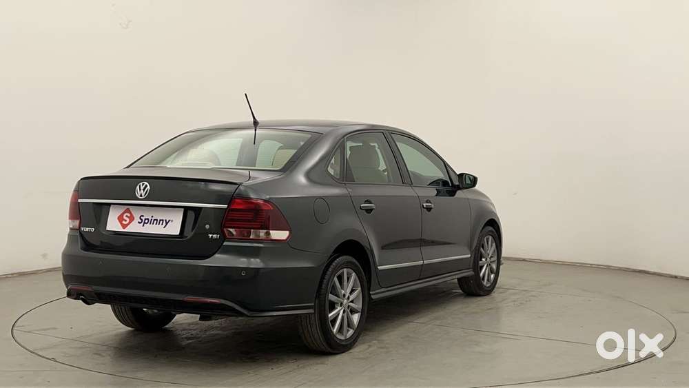 Volkswagen Vento 1.6 Highline, 2021, Petrol