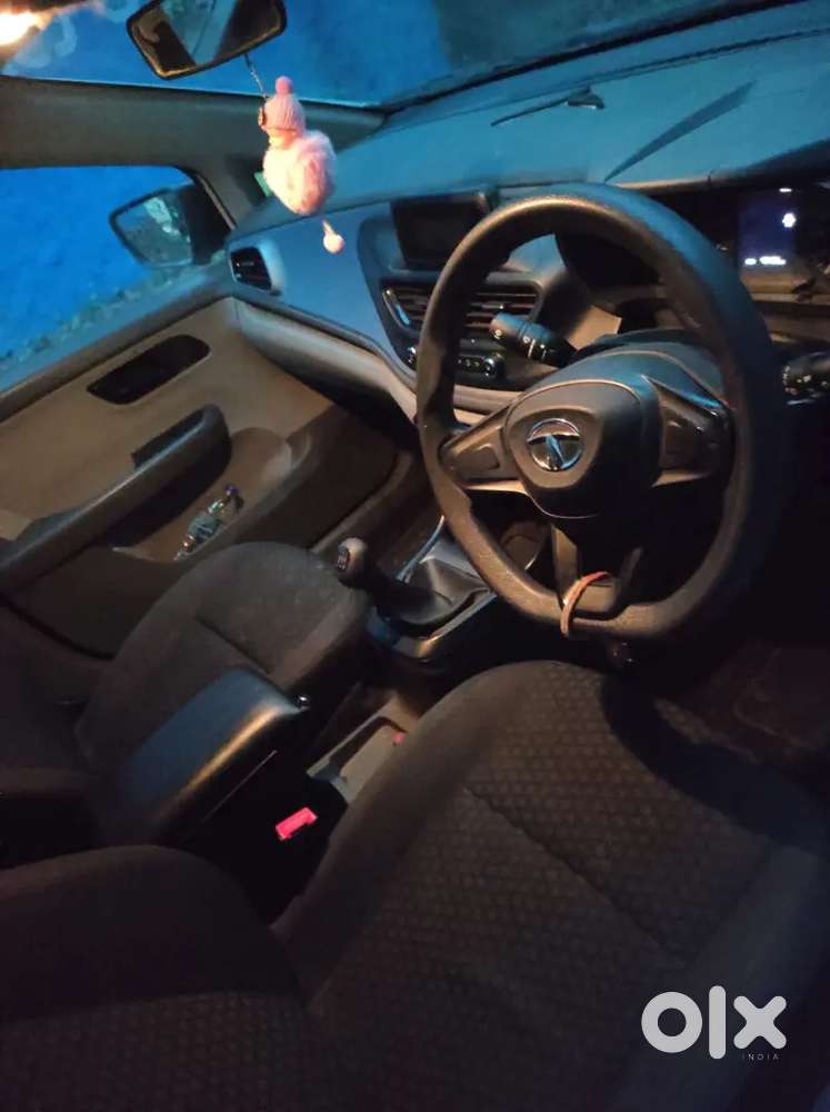 Tata Altroz Xe Rhythm 2020 November Model In Good Condition