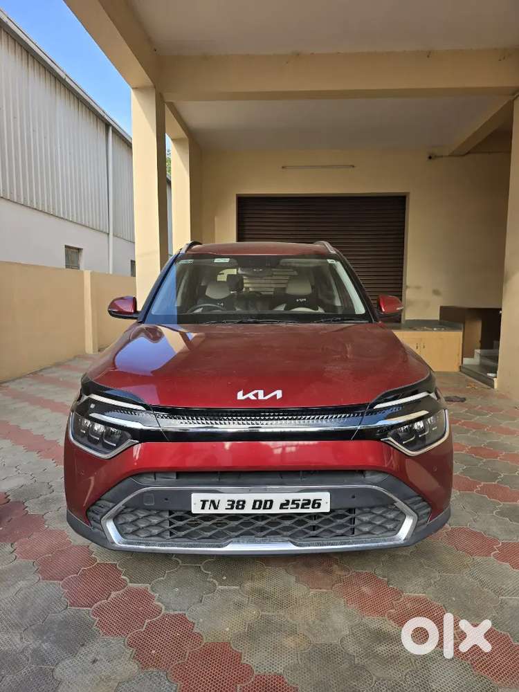 Kia Carens 2023 Petrol 26500 Km Driven