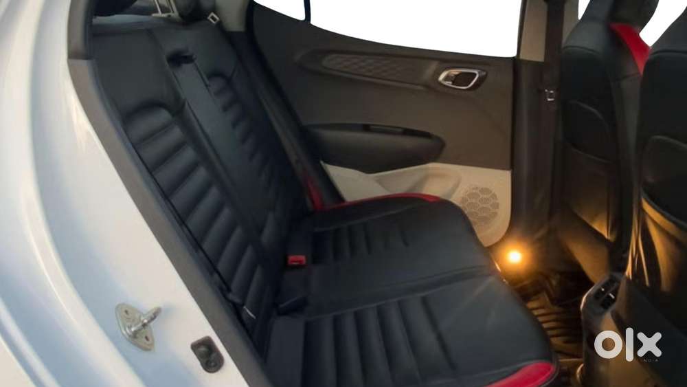 Hyundai Aura Sx (o) Manual, 2021, Petrol