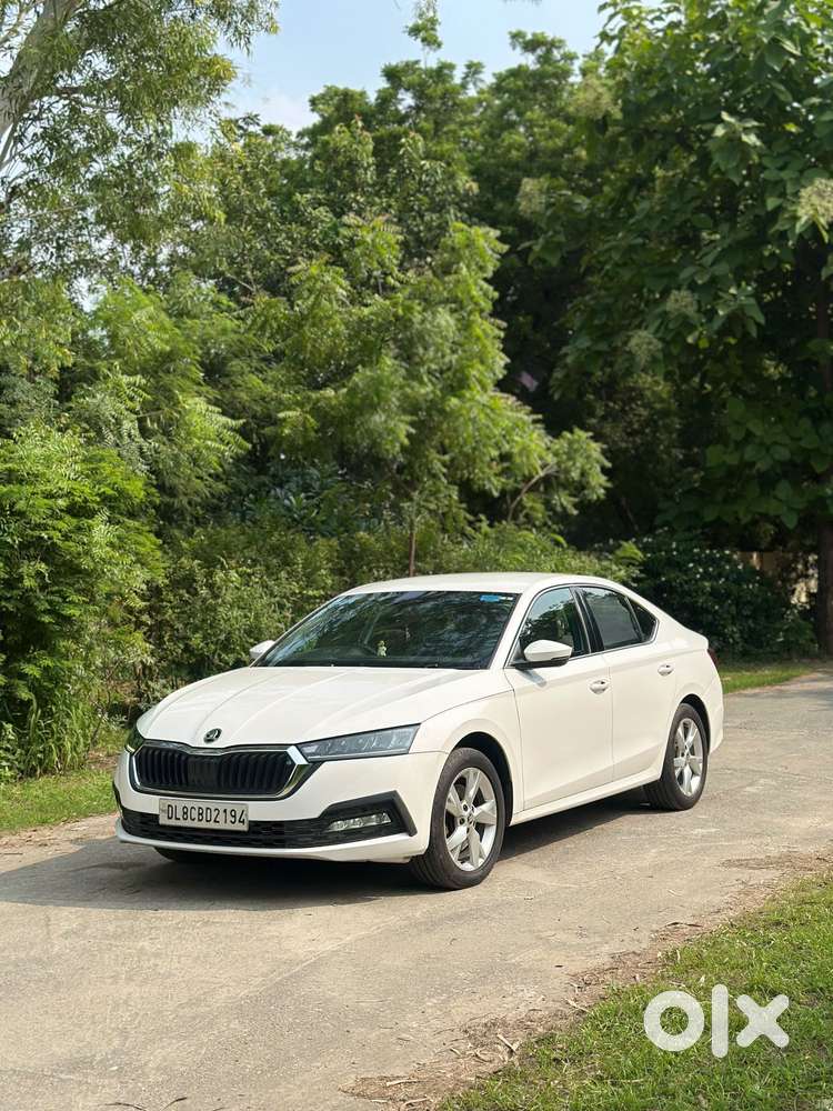 Skoda Octavia 2.0 Style Tsi At, 2022, Petrol
