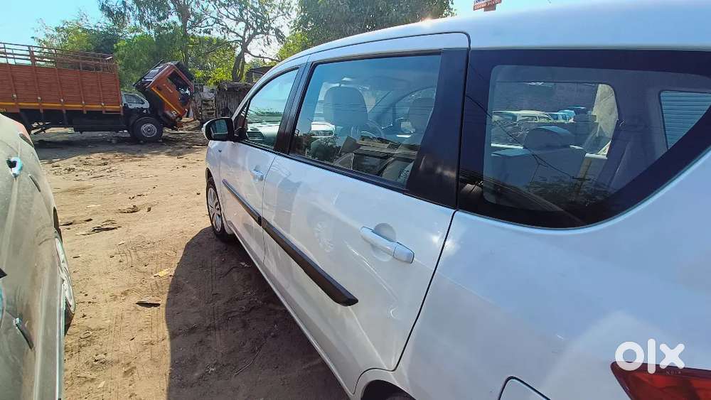 Maruti Suzuki Ertiga 2014