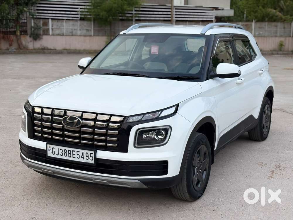 Hyundai Venue 1.2 S Plus, 2023, Petrol