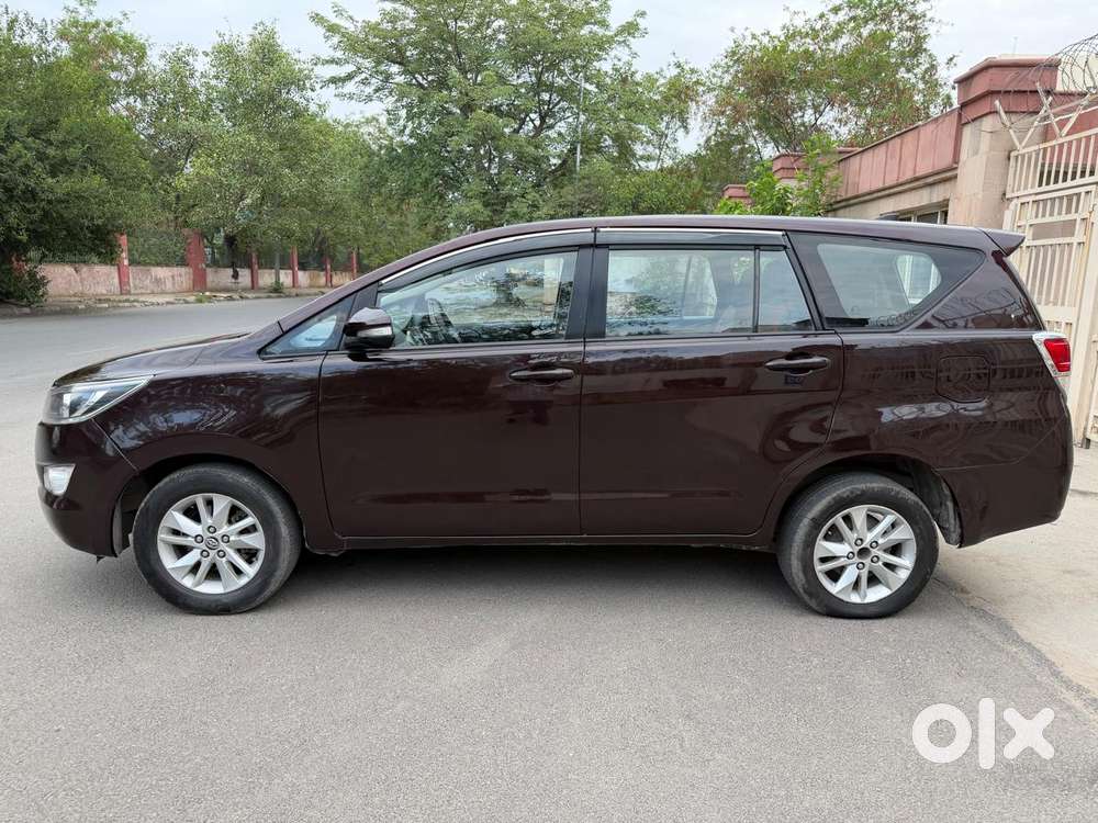 Toyota Innova Crysta 2.4 G Mt, 2016, Diesel