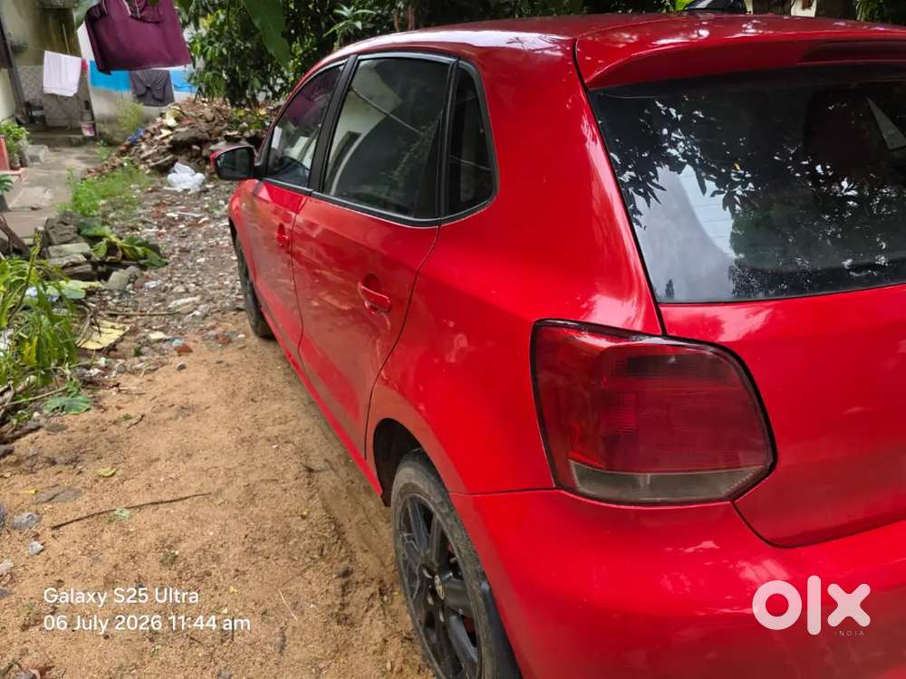Urgent Selling Volkswagen Polo 1.2 Highline 2011