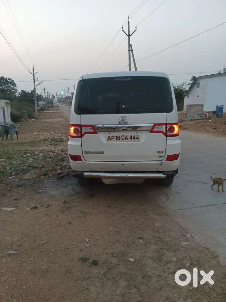 Tata Sumo Grande 2012 Diesel 2nd Owner