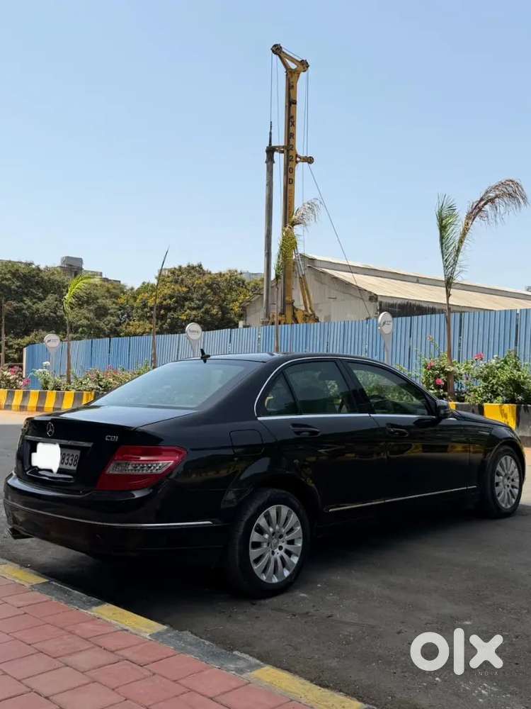 Mercedes-benz C-class 2011