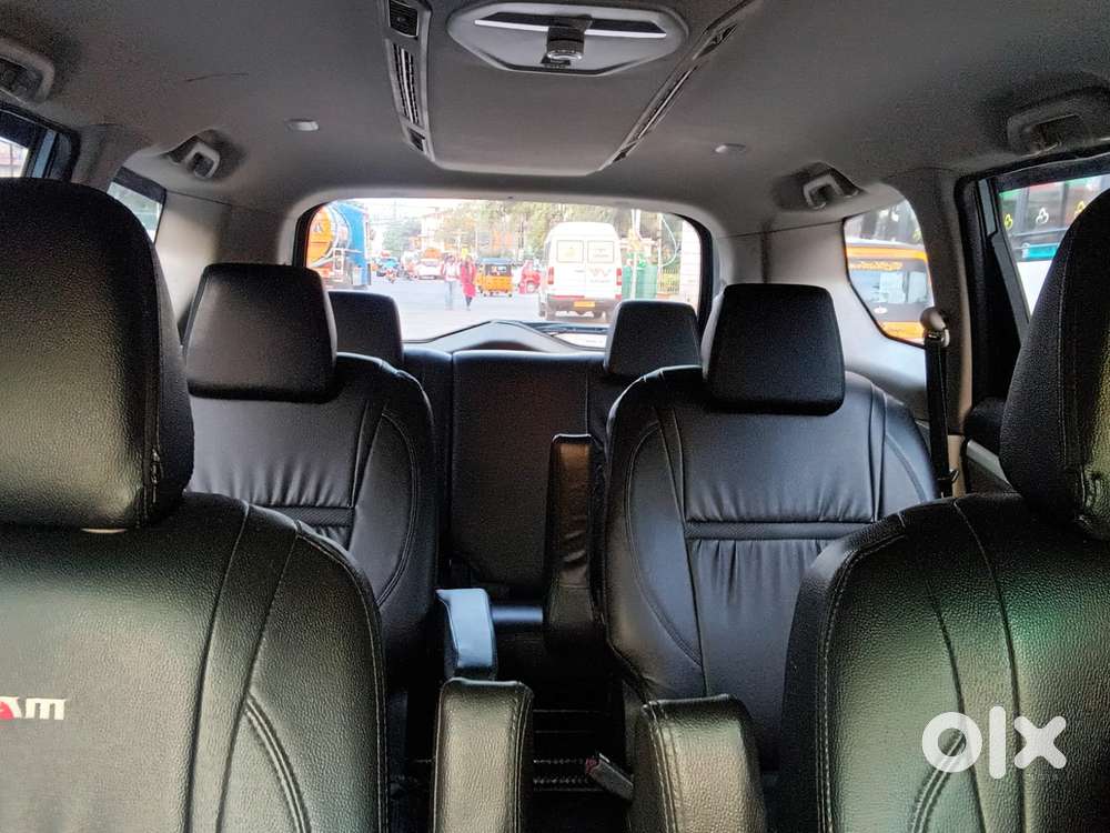 Mahindra Marazzo M6, 2018, Diesel