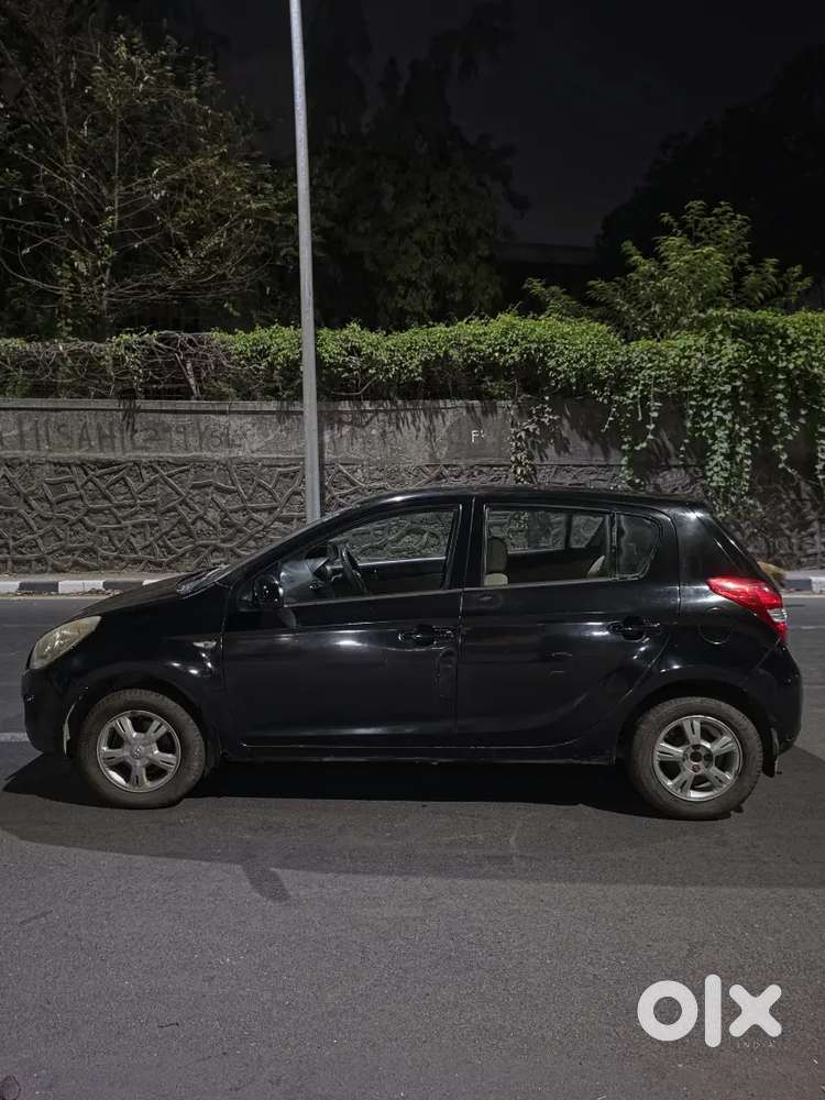 Hyundai I20 Asta 2010 Top Model Greentax Valid Till 2030