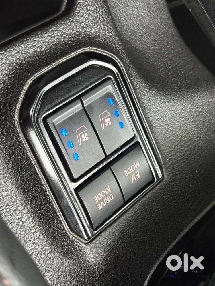 Toyota Urban Cruiser Hyryder 1.5 V Hybrid, 2025, Petrol