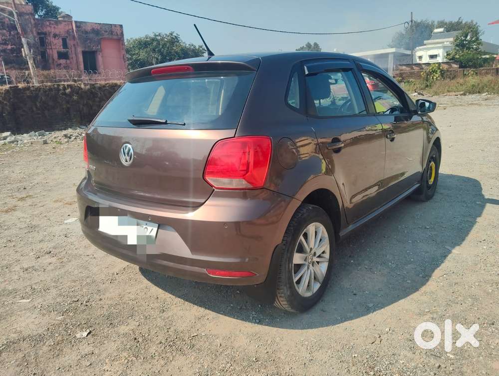 Volkswagen Polo Petrol Highline 1.2l, 2016, Petrol